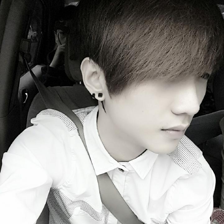 xiaophen96's tweet photo. ayo pergi bersamaku > cant sleep on #BIGOLIVE https://t.co/gNn0OlJcZl https://t.co/RGebMqH0jq