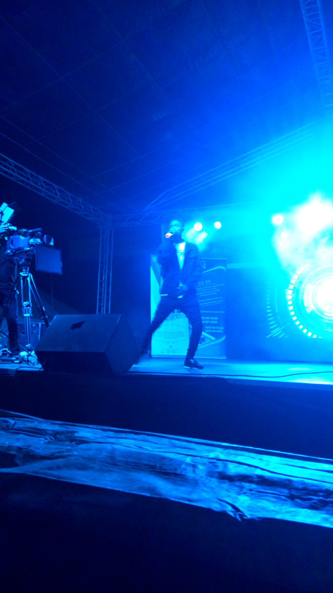 ElvyssB's tweet photo. #Gomene hit maker @kasareofficial of @StandOutEntGh performing earlier. #V1TvOutdoorsProgrammes at Jubilee park.
@V1TVgh
#EventsinHo https://t.co/fEd2ZnRJFo