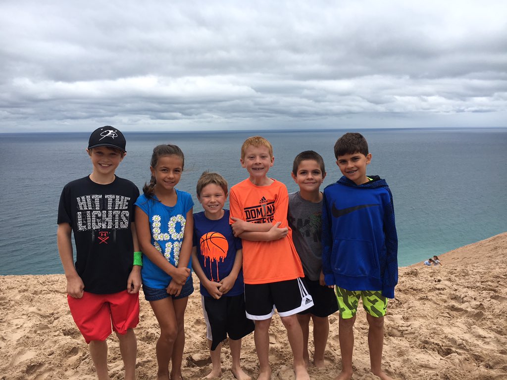 wardbrandy5's tweet photo. @SLCSpearson Pioneers with a weekend of no electronics. They are tent camping in a national park and climbed the sand dunes. #pavetheway https://t.co/dtEZFK96JL