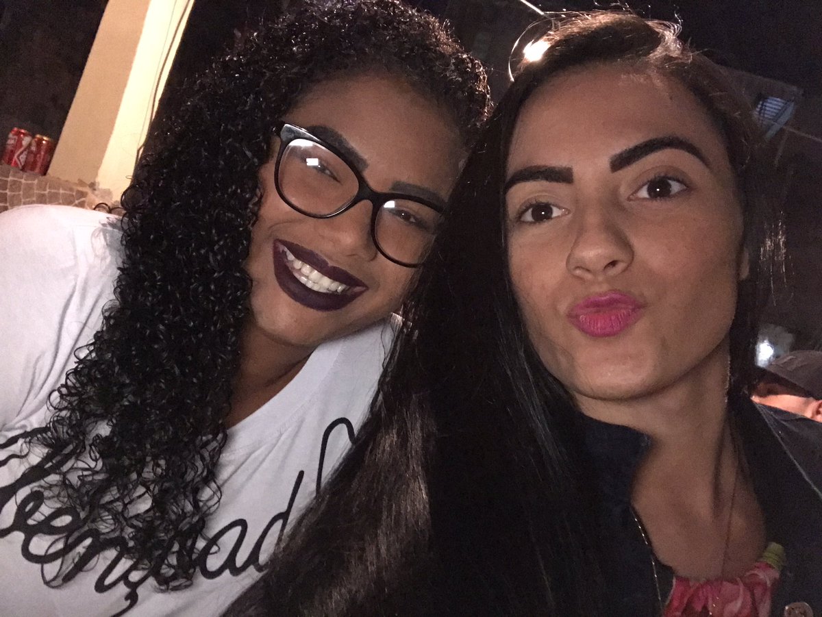 jenny9734's tweet photo. As Fiel Que Você Respeita 😍
#SabadoComAPaty ❤️
@FanyyCarvalho https://t.co/bCTQaGUgHU