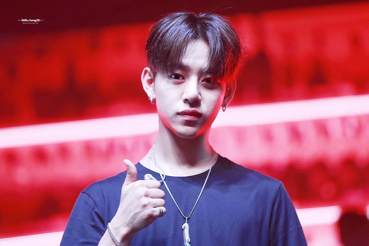 daehyunpic's tweet photo. 170805 ··· © nini_swag28 https://t.co/DypdrjaHRv