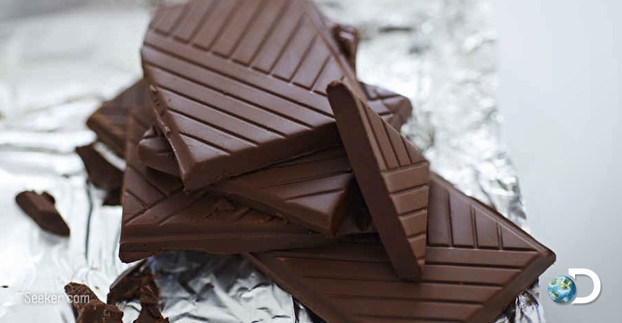 DiscoveryLA's tweet photo. Comer chocolate podría reducir el riesgo de sufrir enfermedades cardíacas. ¡Haz RT si esta noticia te pone feliz! https://t.co/IJ0x6eq3TU