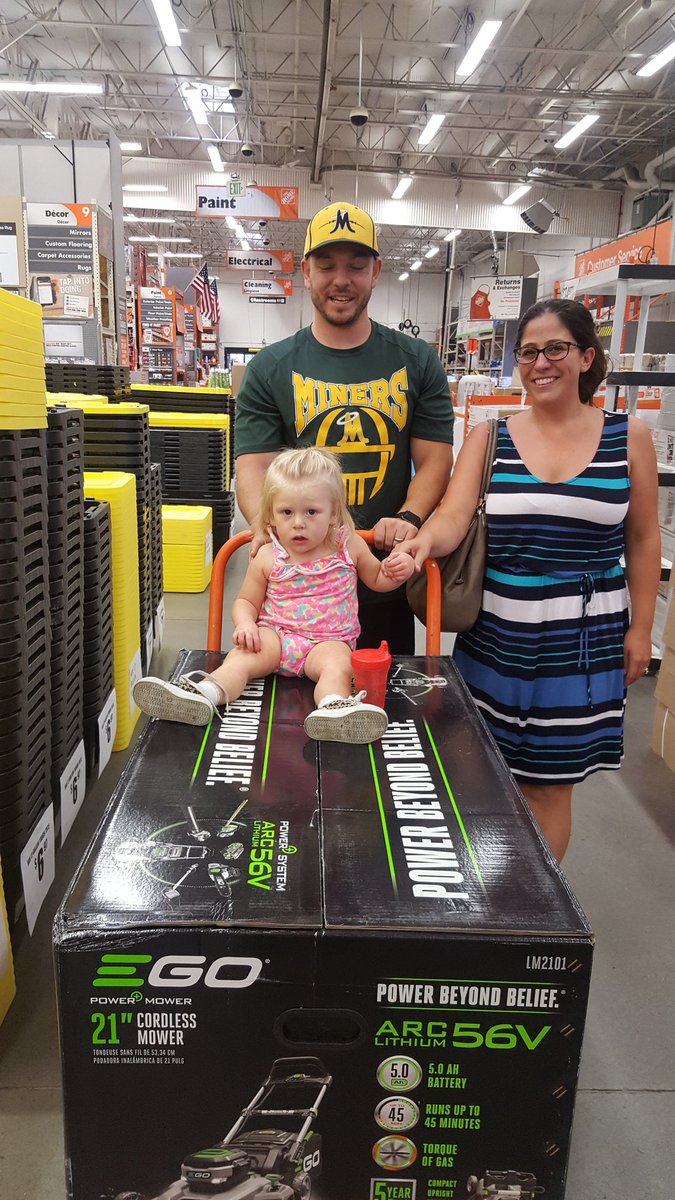 Another home Depot shopper. #3311wins