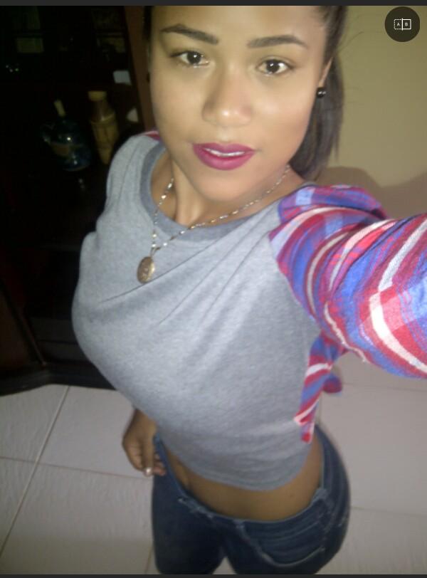 flores_13235's tweet photo. Cuando te gusta lo que ves. <3 

#SabadoDeGanarSeguidores 
#DragonBallSuper 
#SIGUEMEYTESIGO https://t.co/T7ubnj7YlH