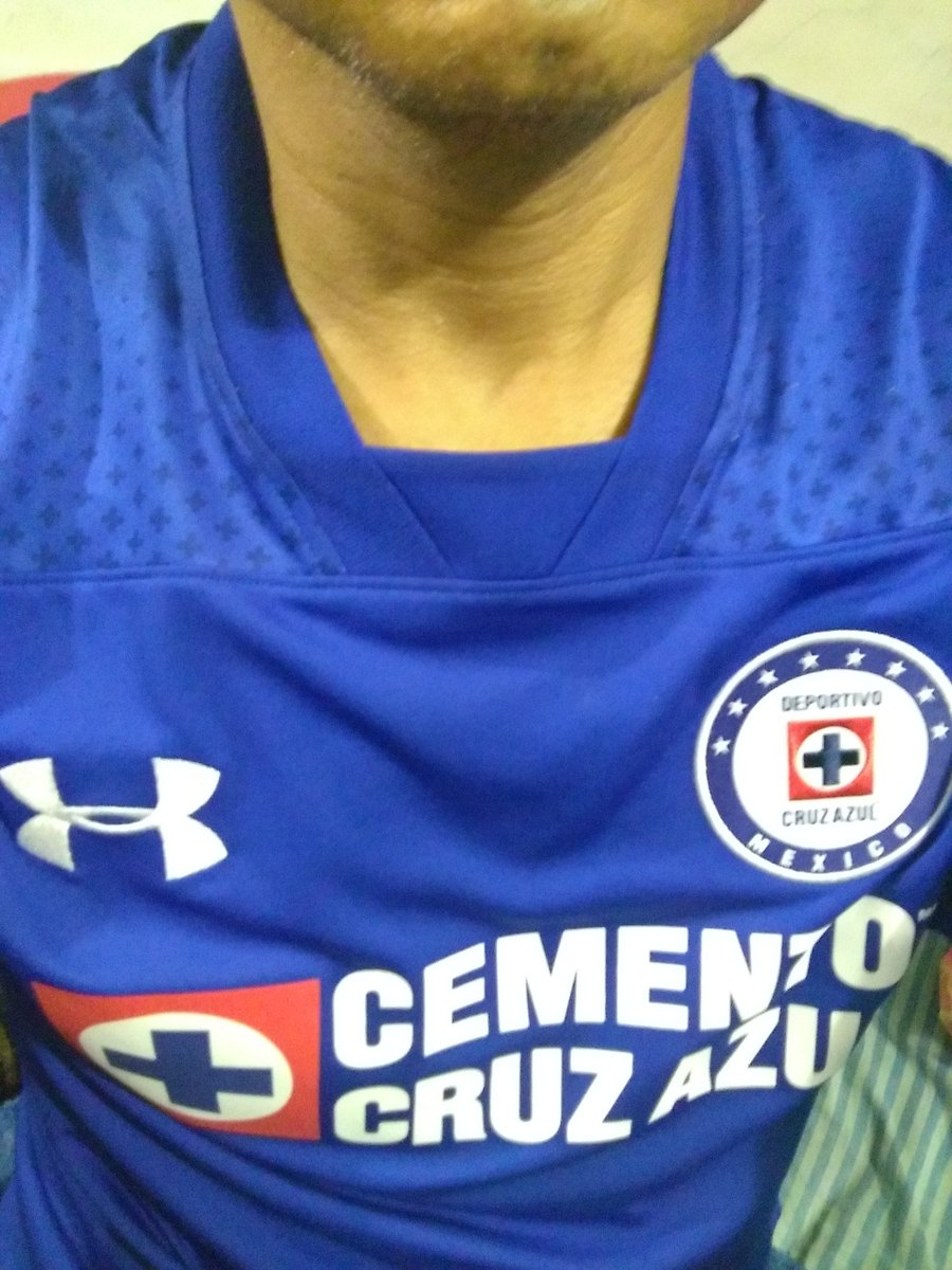EMMANUEL_VG's tweet photo. Apoyando como siempre a mi azul https://t.co/UbtmVY3UzO