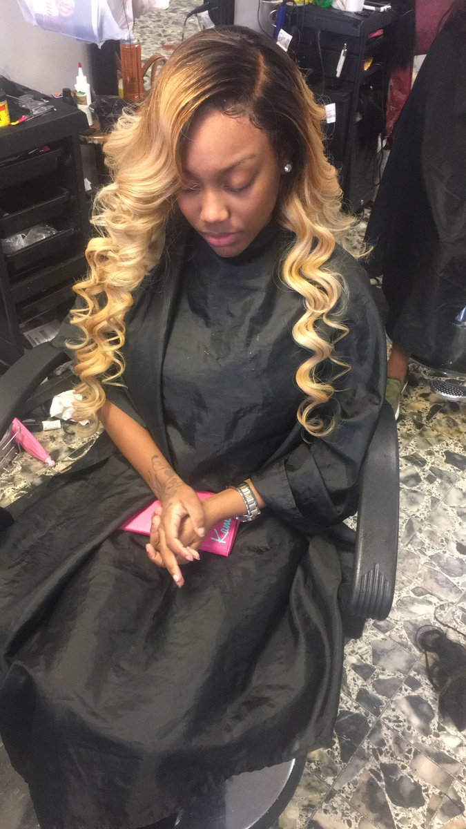 Carsonk On Twitter I M A 20 Year Old Hair Stylist From