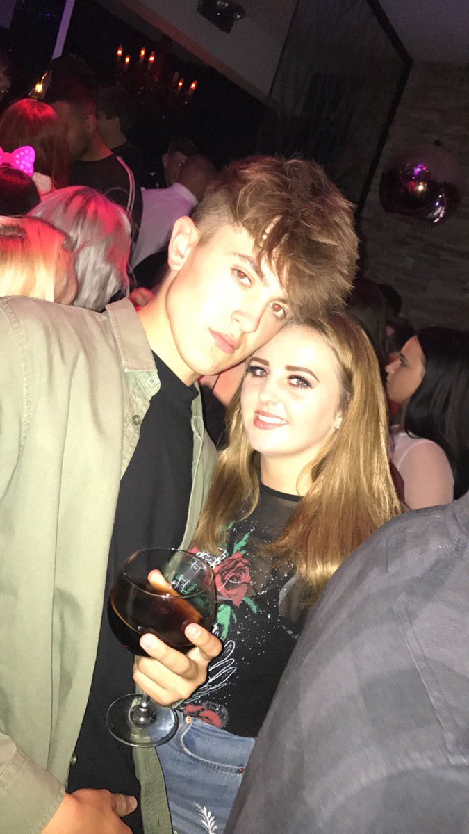 charlk1999's tweet photo. @_alexbeattie @matttybeatttie https://t.co/VNswYcG00i