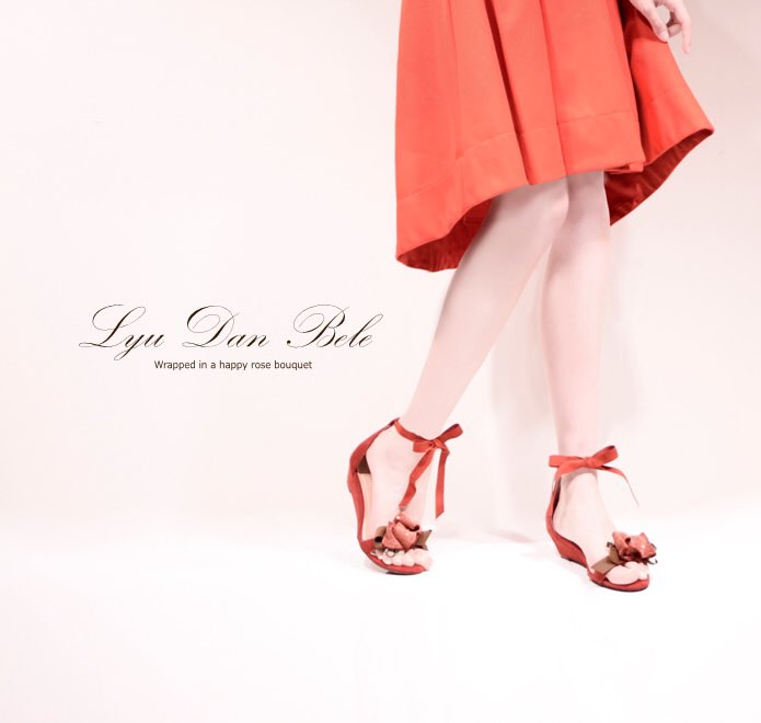 mayla_classic's tweet photo. 【フォロー&amp;RTで応募完了】
幸せのローズブーケに包まれて
Lyu Dan Bele - リュダンビューレ -
を 抽選で1名様にプレゼント
締切 8/26
https://t.co/fY49k7fiFk
#マイラアイテムプレゼンツ https://t.co/9yYqi10EHl