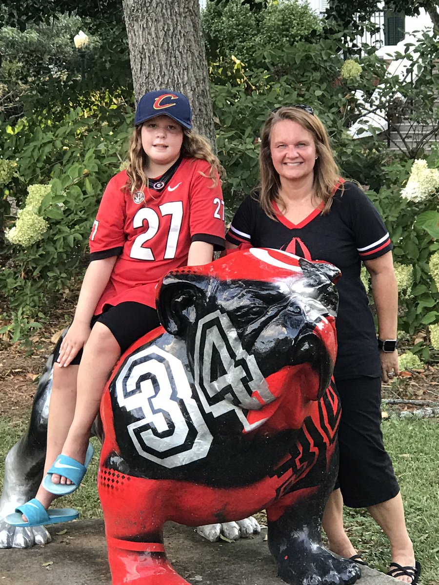 StoneCold_Snook's tweet photo. Campbell (in the C hat) tried 2 give u a high 5 @ the end of #FanDay2017, but the security guard said no..She said, he tried Dad @skinnyqb10 https://t.co/mHn8AOkKdF
