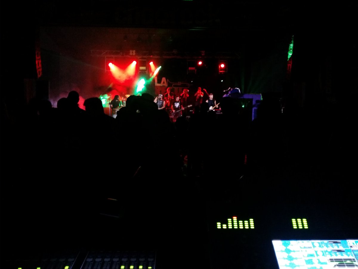StudiosDG's tweet photo. @LaRecuaOfficial ultima banda en el festival @choorockfest !!! https://t.co/zkE3BDBL7f