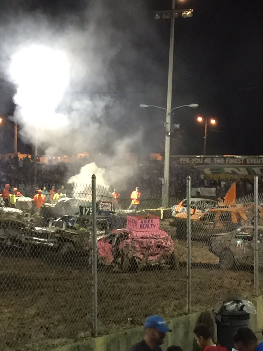 #demolitionderby #breakthings #countyfair