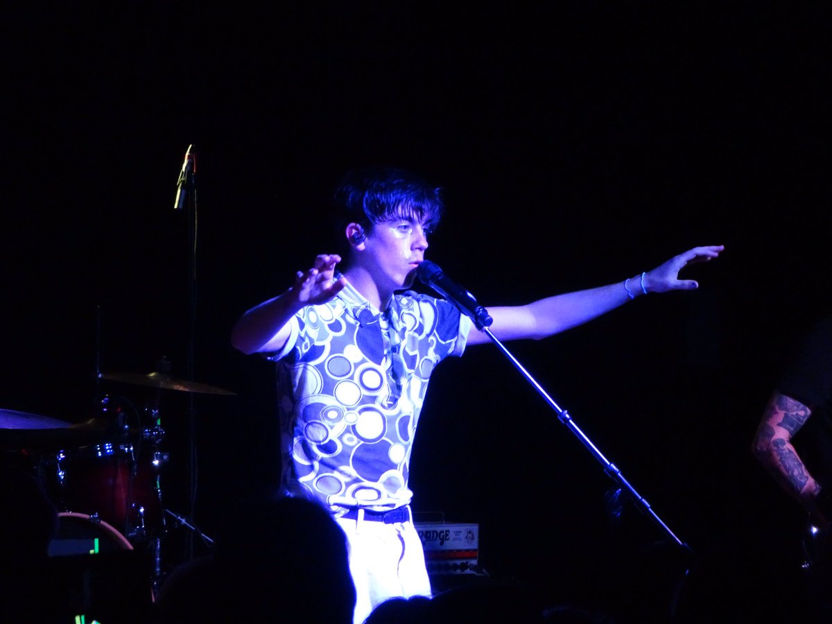CeliaMcgrath's tweet photo. Saw @DeclanMcKenna tonight and can I just say...what an absolute angel! I've been a fan for a while and he did an amazing job! #wdytatc https://t.co/Hn8gXyTGnx