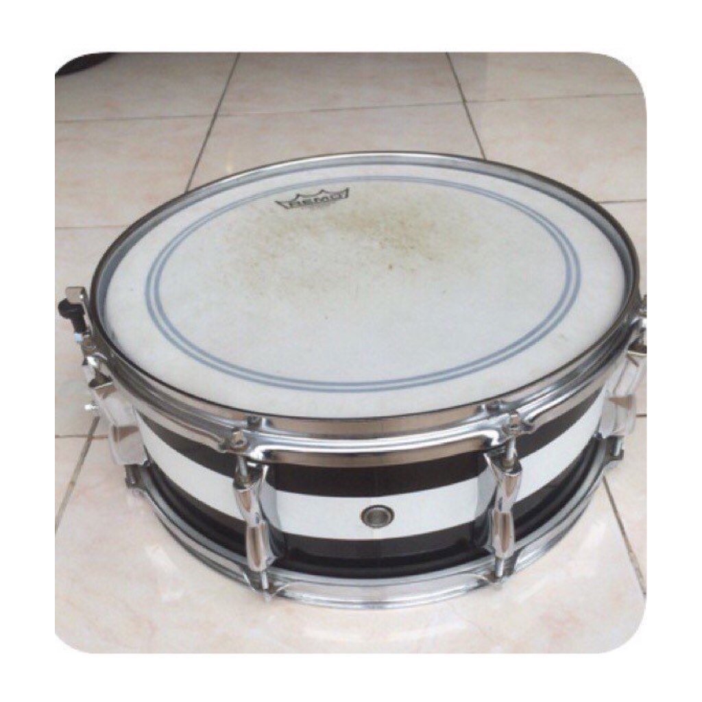 di jual  cepet murah snare yamaha stage custom birch 14 X 5.5 second ,sms / wa 081317044959 cod depok cc <a href="/DrumBagus/">@DrumBagus</a>