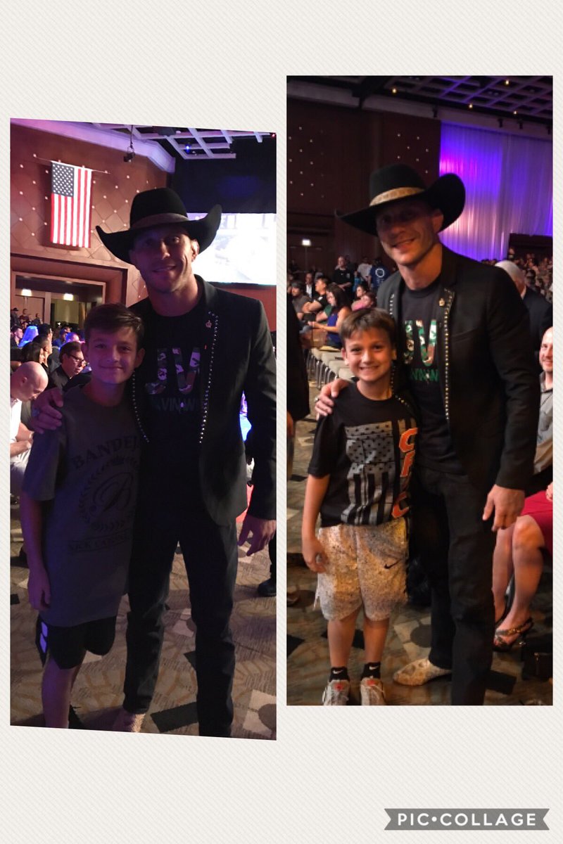 Frankietexx's tweet photo. @Cowboycerrone cool ass dude, #CFFC66 Nikki had the Best birthday ever. 👍👍 #UFC https://t.co/b6BLcz48F0