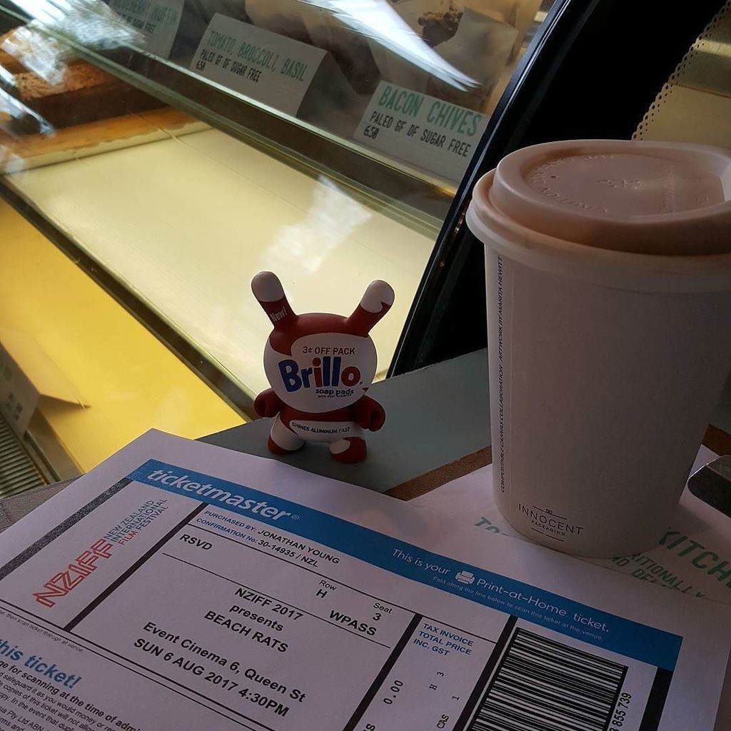 subjonno's tweet photo. Left my ticket up at work so a quick coffee at @craftkitchenponsonby before #NZIFF Film 41/42 https://t.co/7MWhFUo4me