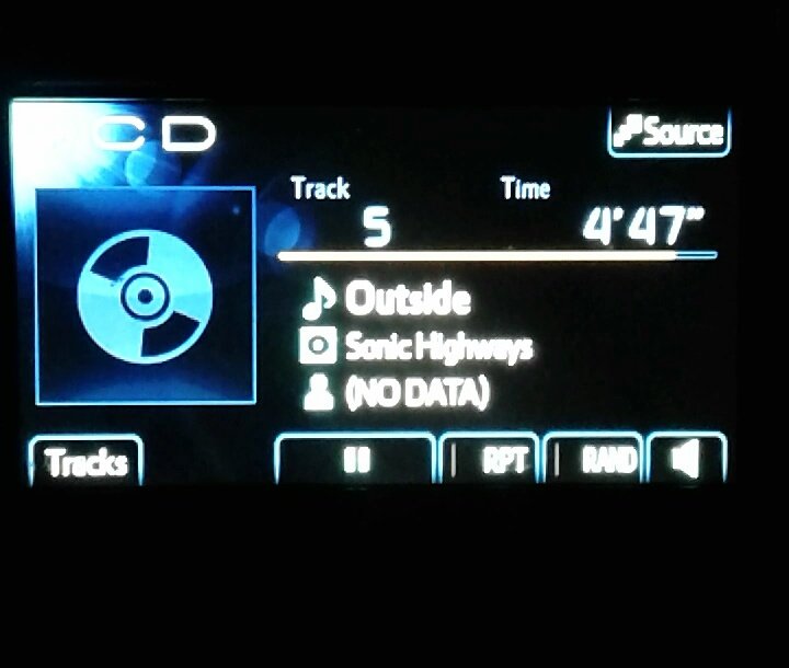 BresiCheryl's tweet photo. #IntensePlay!! #FREAKINfabulousSong by the @foofighters https://t.co/xdBkcCS3ed