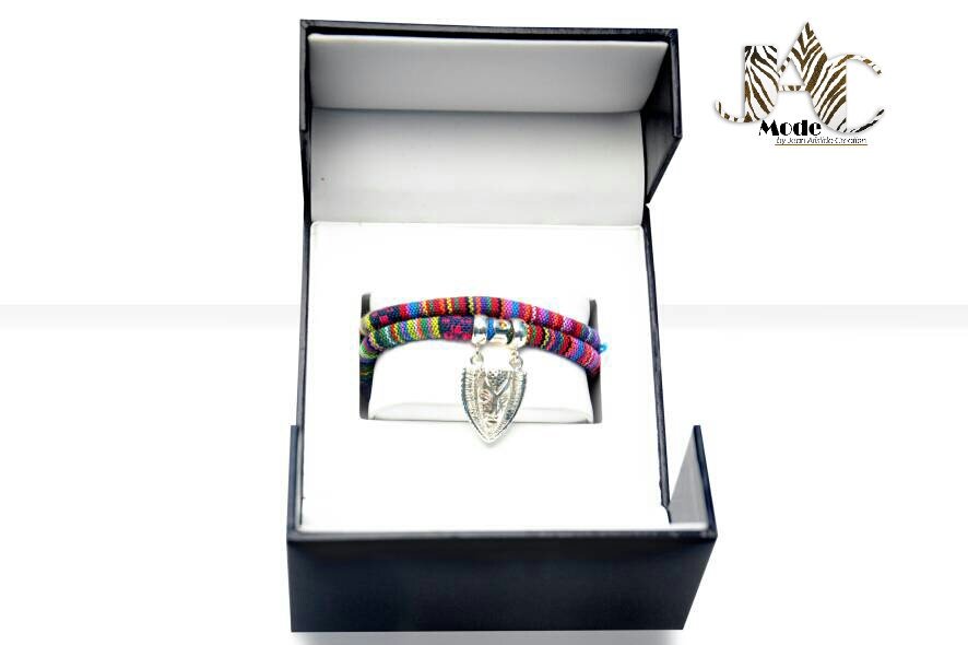 JeanCreati's tweet image. BIENTÔT : PARIS BRUXELLES  ABIDJAN  NEW YORK   CHAQUE BIJOU EST POINCONNÉ  @JeanCreati   GARANTISSANT  L'AUTHENTICITÉ DU BIJOU EN ARGENT