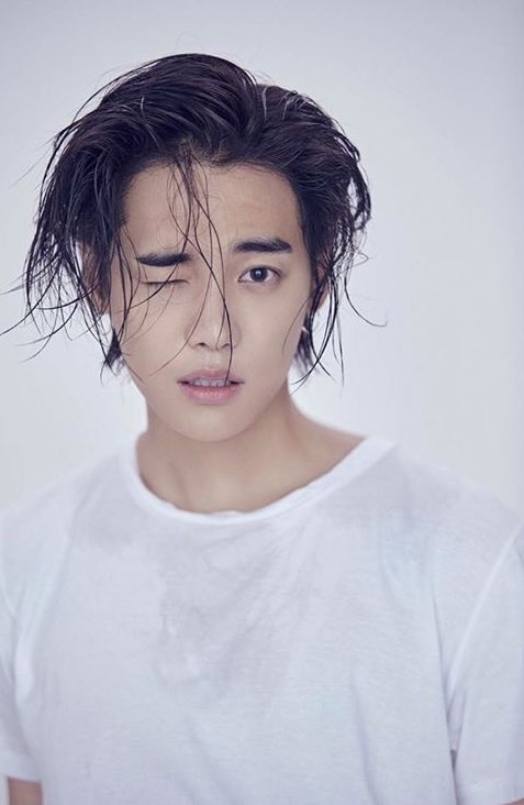 jaewontrash's tweet photo. [ DAZED KOREA ] 💙🖤⚪️⚫️💦 https://t.co/W1pTzJoHNw