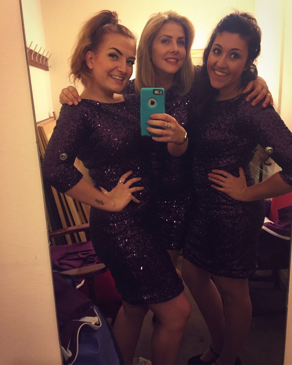 Natalia1048's tweet photo. Awesome gig last night with @thevioletstrio at Bitterne Park Club last night with @holly_ind  &amp; @jadeemilyn #disco #Motown #party #Dancing https://t.co/g2EmYx8a9Q