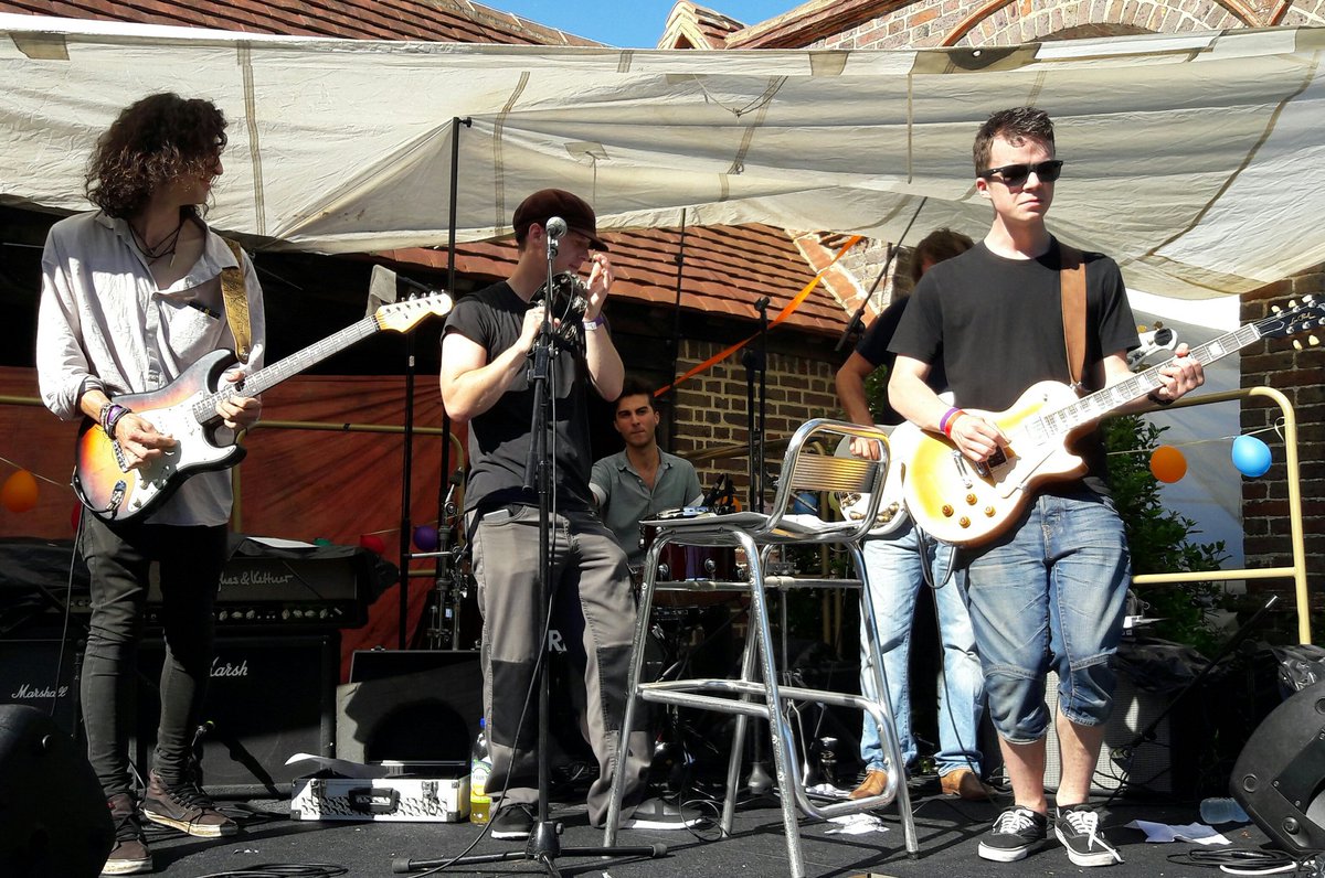 keithpp's tweet photo. Mule Train Staycation Live #Godalming #music #StaycationLive #blues https://t.co/bLmQjfvjv5