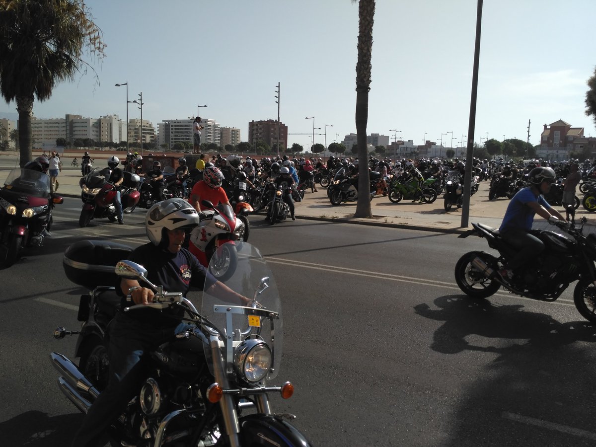lavozdealmeria's tweet photo. Almería rinde homenaje a Ángel Nieto
#AngelNieto #Motos 
https://t.co/ckGoR22Es9 https://t.co/DdSFPHB9AE