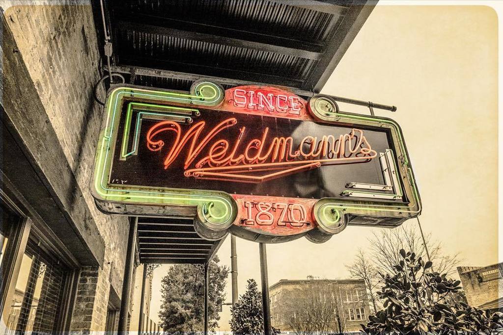 doncolin1952's tweet photo. Weidman's Restuarant Sign In Meridian Mississippi 2017  1703.015.G7
https://t.co/DqRykkTVCD
#flakphotorepost #som… https://t.co/sP4PzTSKHX https://t.co/WT4LbKBYyV