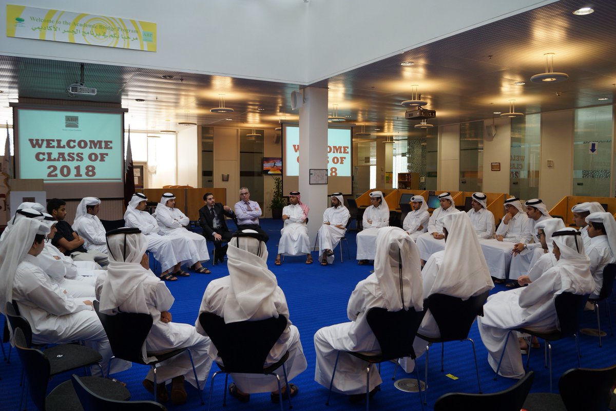 اللقاء التعريفي في برنامج الجسر الأكاديمي لدفعة 2017-2018
abp.edu.qa/about-abp-ar/n…