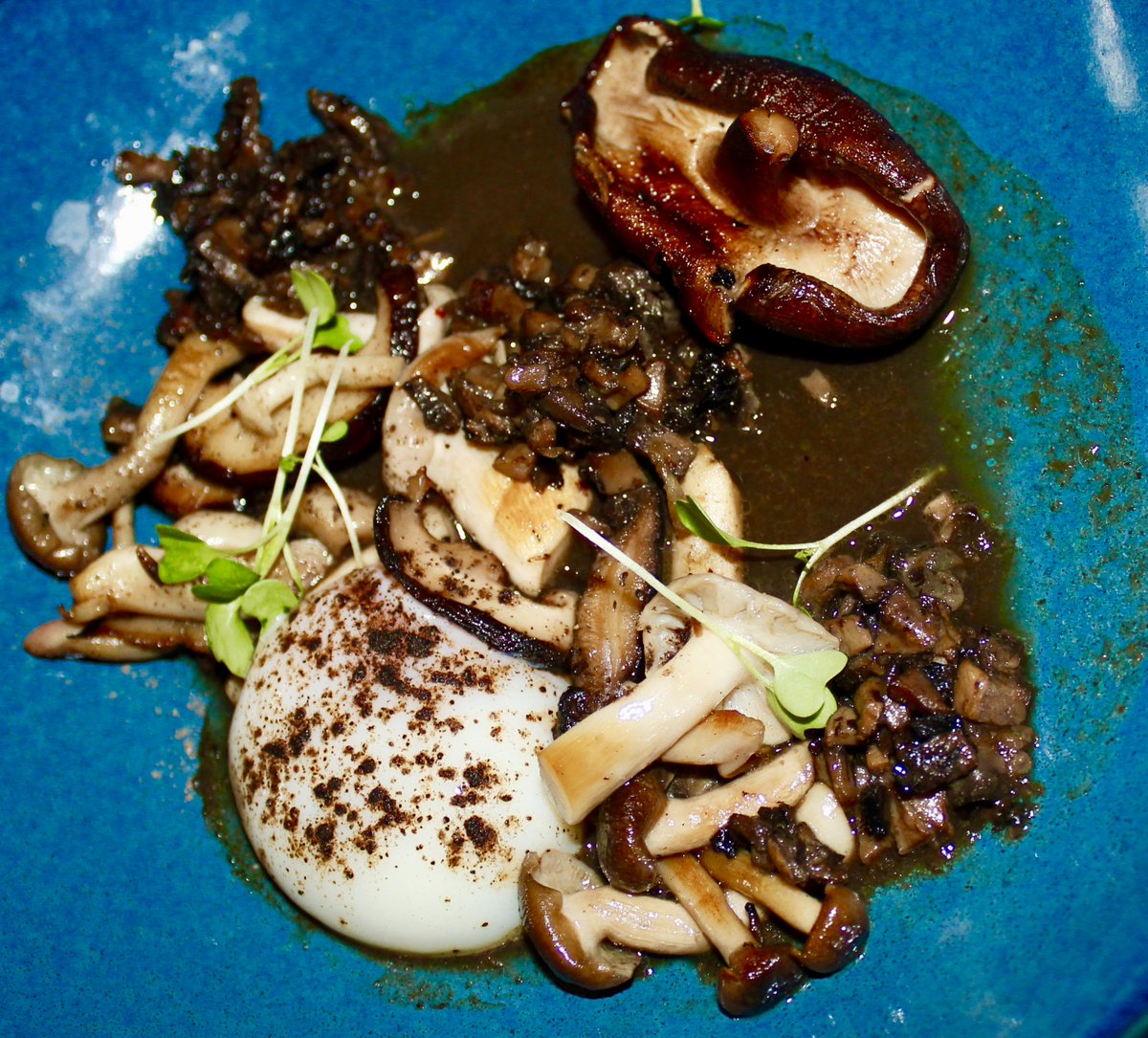 LaurasWorldza's tweet image. WILD MUSHROOMS by Chef @kaylaannosborn - Free range egg, mushroom broth, mushroom duxelles, mushroom dust at @TheChefsTableZA #LaurasWorld