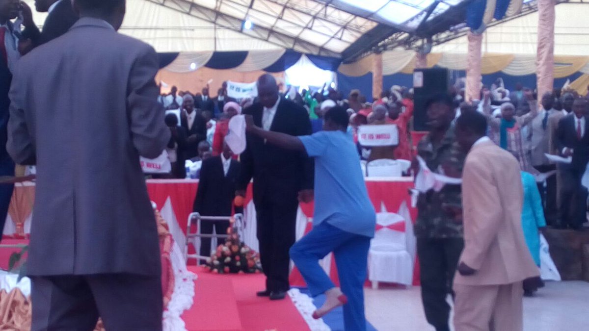 Adva_Yakub's tweet photo. Breaking News a crippled Man stood up and walkred in Kericho as the MIGHTIEST PROPHET Decreed Healing across The land https://t.co/JTIrGoied0