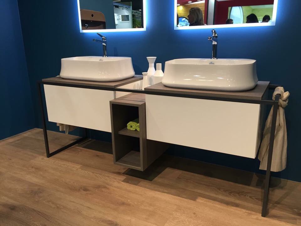 VematiWeb's tweet photo. #simas #cersaie2016 #sharp #frame #vignoni
#vemati https://t.co/STHFpXEpRN