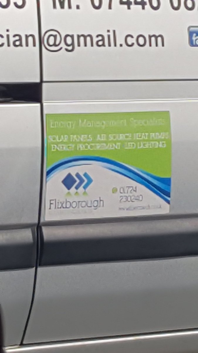 AdamCaribou's tweet photo. Cycling this morning and spotted your sign @FlixEcoTech ✌️ https://t.co/w5FI7H0hXu