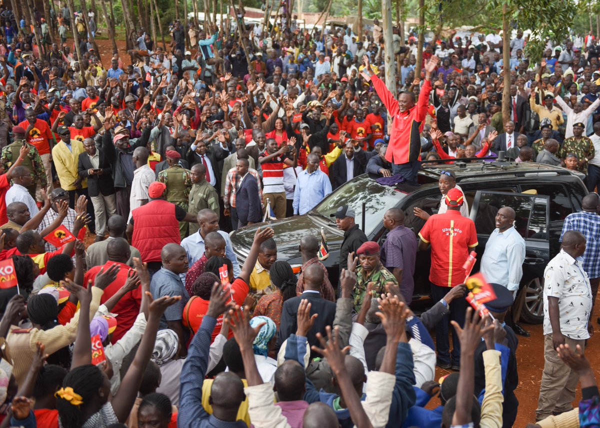 AnneKamande1's tweet photo. We will support you @UKenyatta #KenyaNiJubilee https://t.co/6H1pQige4g