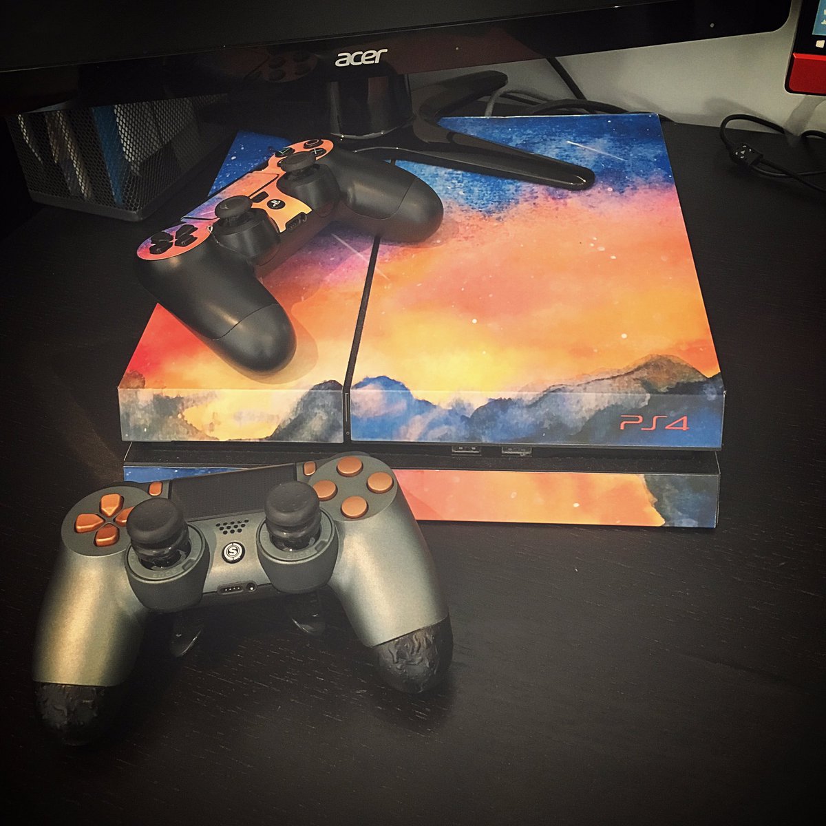 FRXeSports's tweet photo. Eye-catching #gaming requires eye-catching consoles... @ScufGaming @PlayStationUK #PS4 #scuf #playstation #frx #frxgaming #videogames #fps https://t.co/ey9wIBNOpB