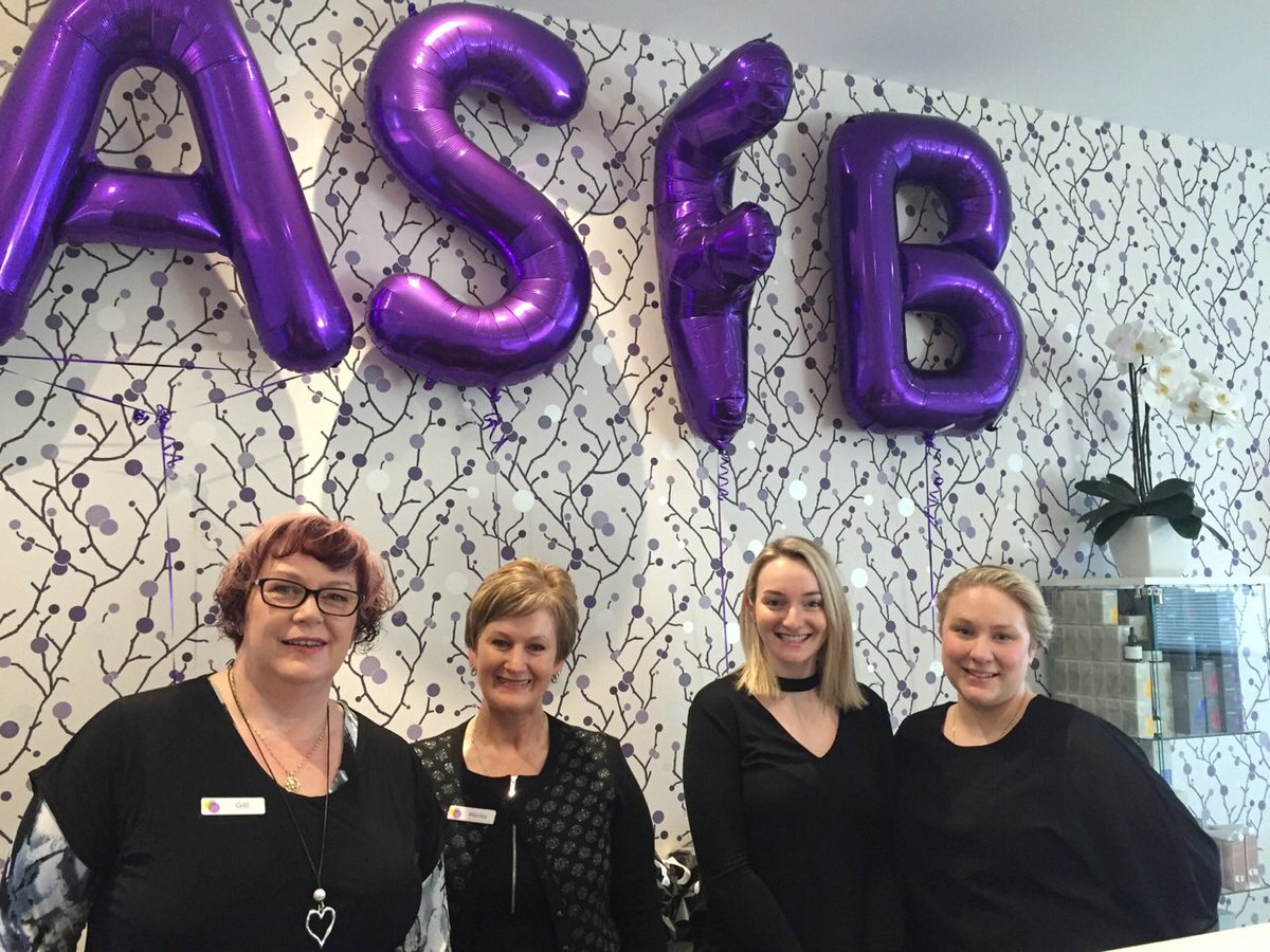 AusSkinFaceBody's tweet photo. Warrnambool VIP's treated to the launch of our CO2 dot fractional laser and Rationale skin care products. More photos on our FB page. #skin https://t.co/U8vVk3JtS8