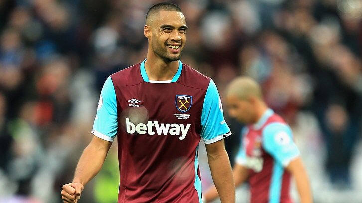 davidgold's tweet photo. Diafra Sakho and Winston Reid both featured in a behind-closed-doors 3-2 victory over Tottenham yesterday. dg https://t.co/15boL5gPso