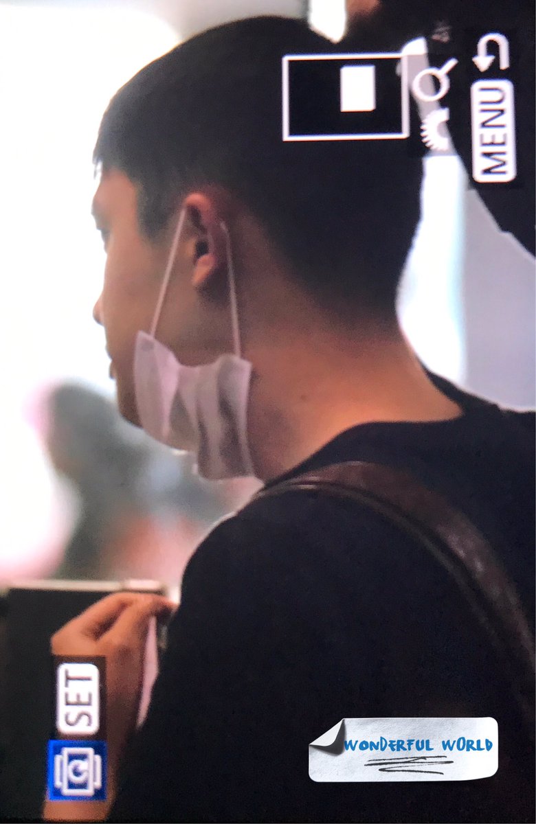 wonDerful930112's tweet photo. 170806 ICN arrival preview #도경수 #디오 #Kyungsoo #DO 💞💞💞💞💞😍😍😍 https://t.co/hYdOAJ0muz