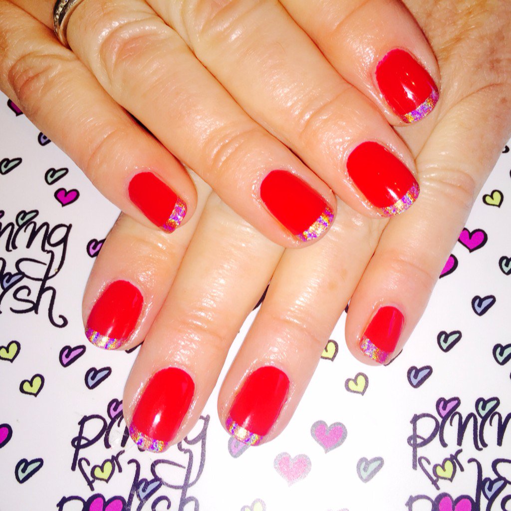 piningforpolish's tweet photo. #CND #Shellac #Wildfire with #holographic #FunkyFrench detail. 😍 #nails #funkyfrench #nailart #Newark https://t.co/J5h7iDlIS6