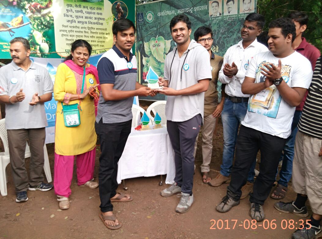 rjkedar's tweet photo. #FriendshipDay celebration #Tahaan Feels great to b a part of ths amazing initiative #PerfectSunday #FriendshipWithTrees @radiocityindia https://t.co/h9jXXOjTSY