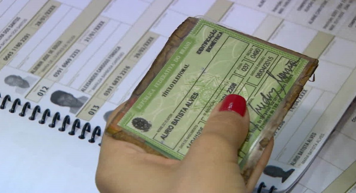 Eleitores do Amazonas têm votação fora de época após cassação de governador e vice: glo.bo/2vE9HN5