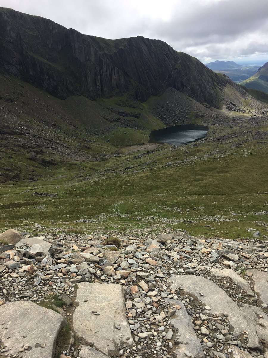 billyandthebee's tweet photo. Tiring walk up #mountsnowdon but fantastic views even with the mist. #snowdonia #craftinspiration #hiking #wales #snowdon #mountains https://t.co/TNbUuV5VIS