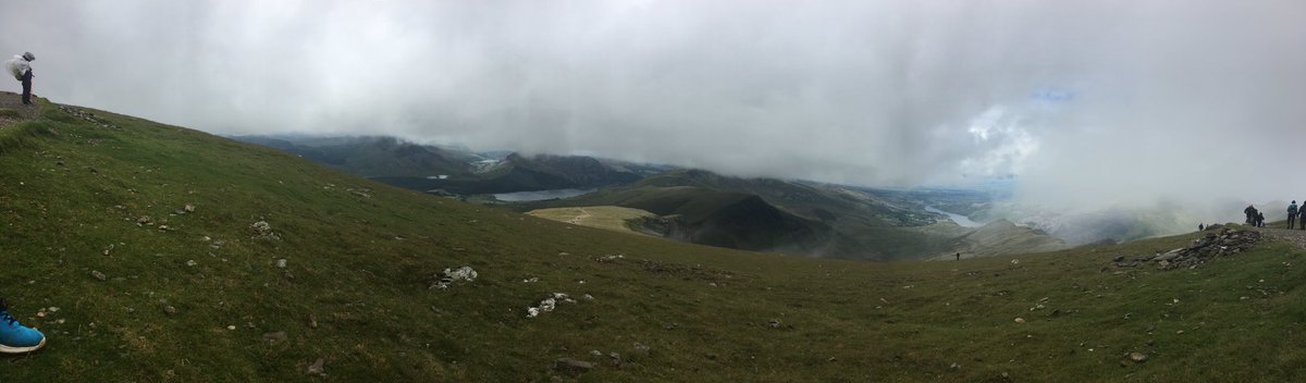 billyandthebee's tweet photo. Tiring walk up #mountsnowdon but fantastic views even with the mist. #snowdonia #craftinspiration #hiking #wales #snowdon #mountains https://t.co/TNbUuV5VIS