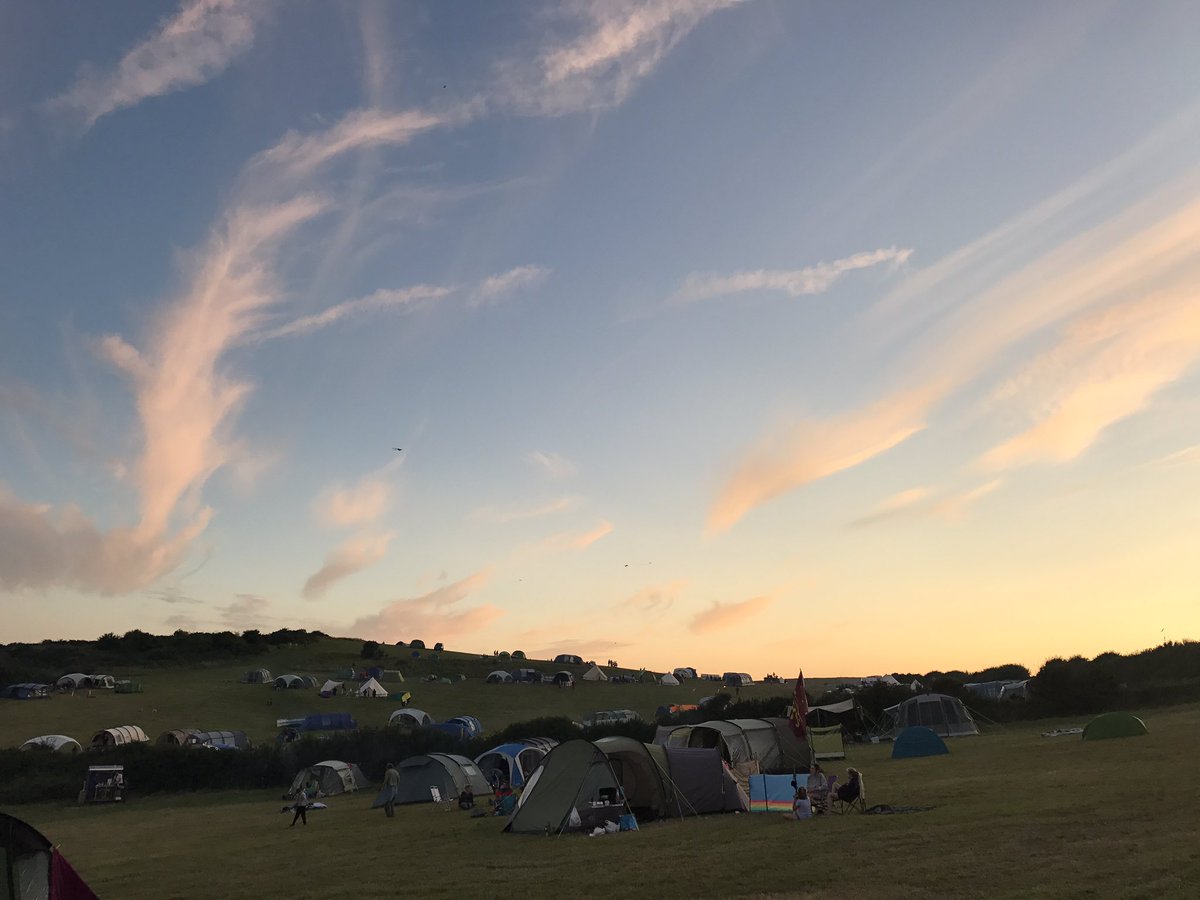 fostersbookshop's tweet photo. Beautiful evening at #Eweleaze last night #Dorset #camping #JurassicCoast https://t.co/iVnJfFDybH