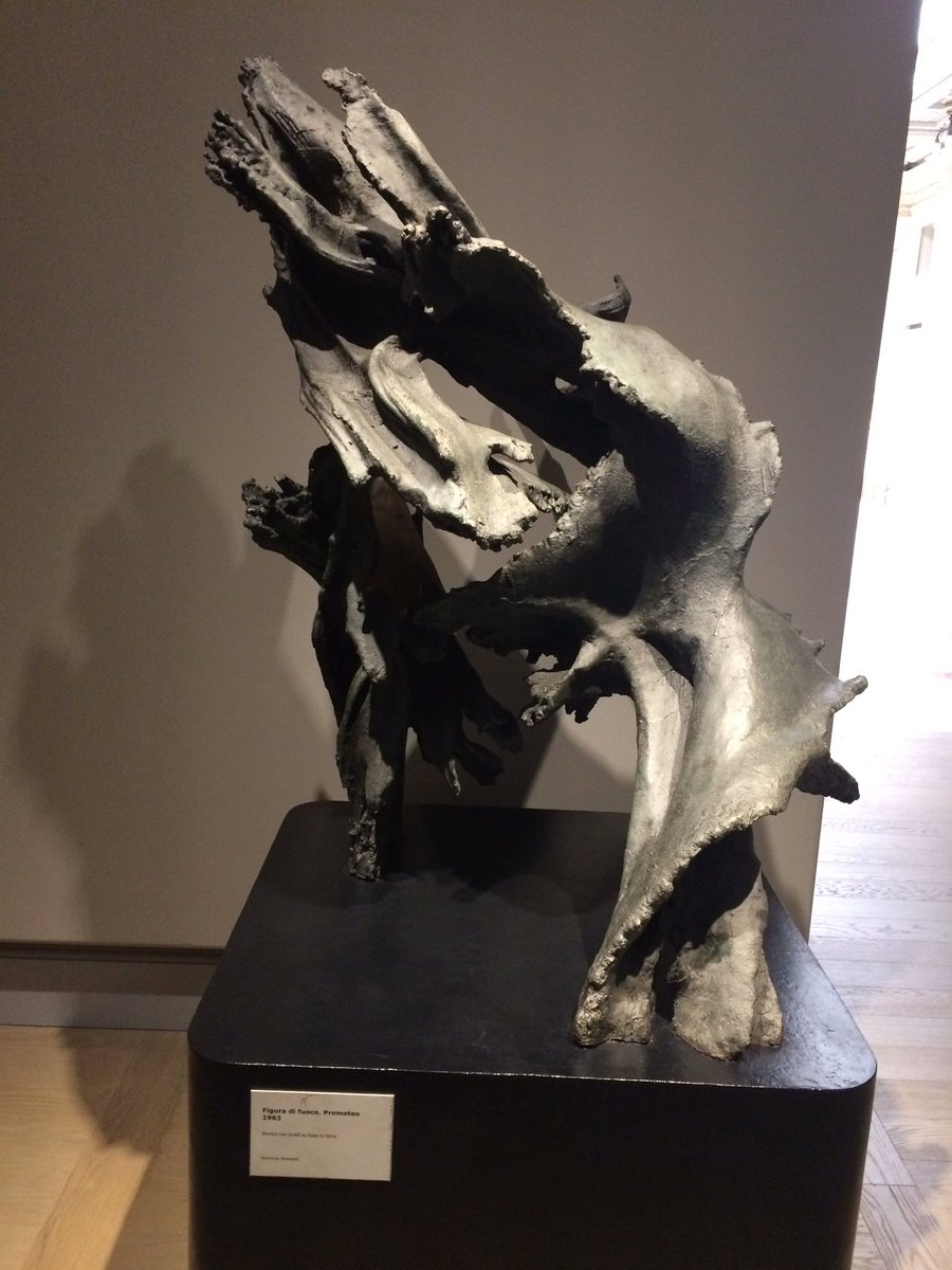 Figura di Fuoco, Prometeo di Somaini alle <a href="/gallerieditalia/">Gallerie d'Italia</a> autore anche della scultura in largo Marinai d'Italia a #Milano.#museiaperti