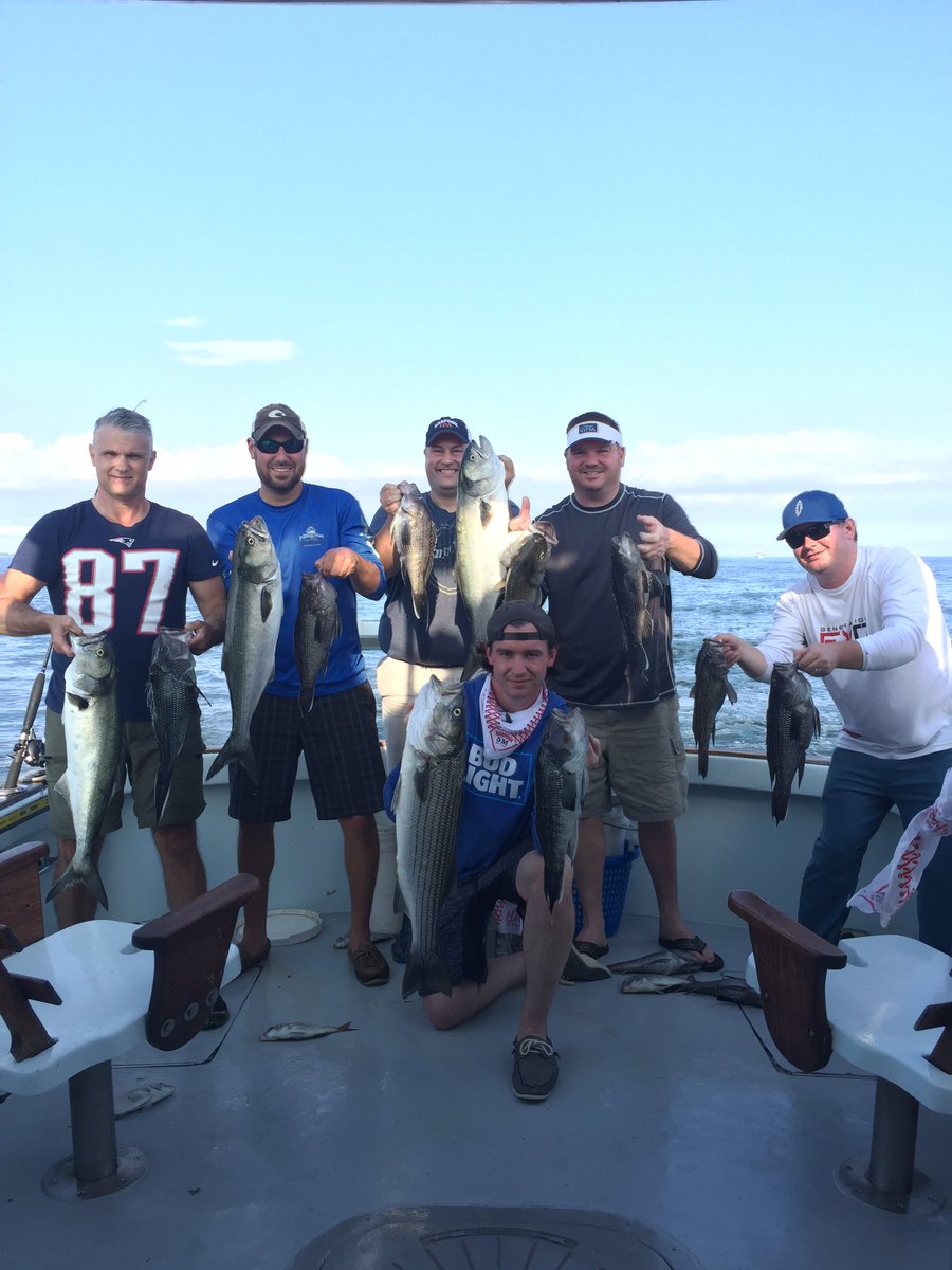 HarpoonWestMA's tweet photo. Awesome trip yesterday fishing with my boys @WilliamsDistCo drinking @harpoonbrewery and @UFObeers #greatfriends #ufosighting https://t.co/4uBfaQywqm