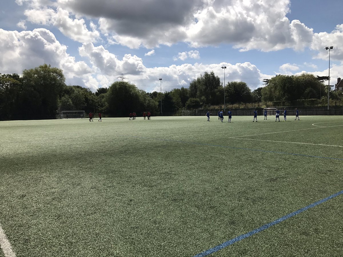 AFCSutton_Cheam's tweet photo. Lovely day for it @MordenUnitedFC https://t.co/FacCFfmxGu