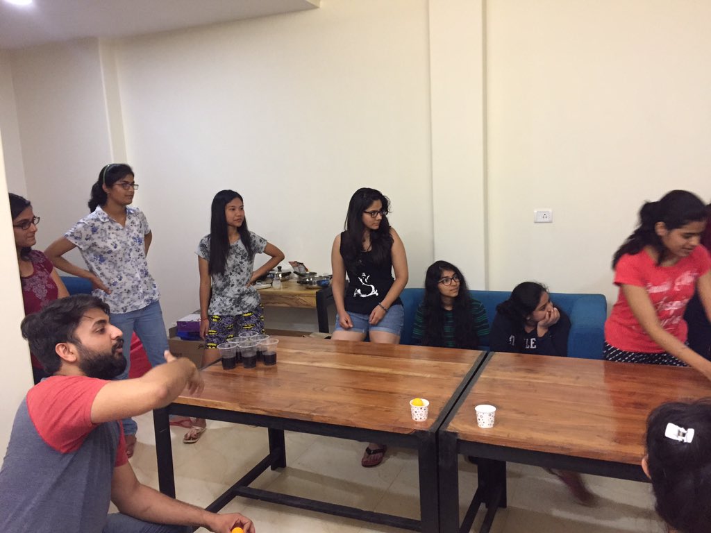 MehraNeer's tweet photo. Cola pong 
Loads of fun
@CoHoStayz https://t.co/sPabo4dw7T