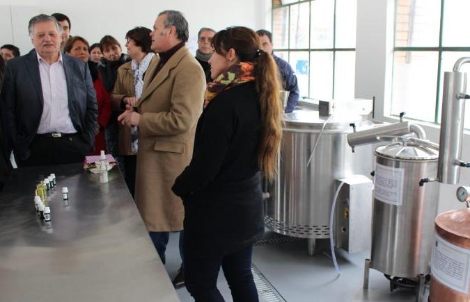 angelino_cl's tweet photo. LOS ÁNGELES | Liceo Llano Blanco inaugura laboratorio de la especialidad de alimentos » https://t.co/YrGuhwpYtL https://t.co/zu0YG9CDvn