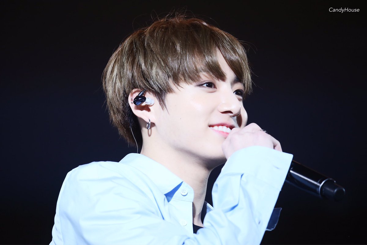 정국이 함께 있는 모두 순간 찬란하고 행복해요.앞으로도 사랑하고 더 좋은 모습으로 다시 만나자💖