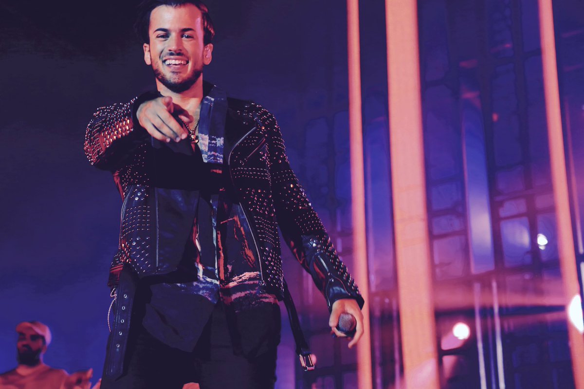 davidcarreira's tweet photo. Party weeknd baby 🔥 #blessed #3worldtour https://t.co/GSZeOz0GaB