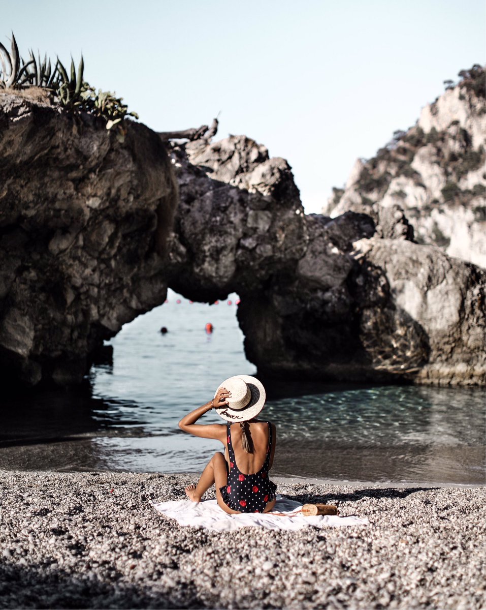 Le paradis ♡
|| (Lien du maillot sur le blog ➔ My Closet)
#capri #italia #summer #love